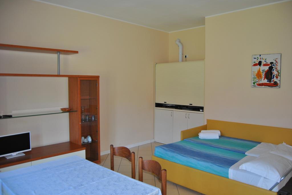 Residence Oasi Del Viandante Lake Como Phòng bức ảnh