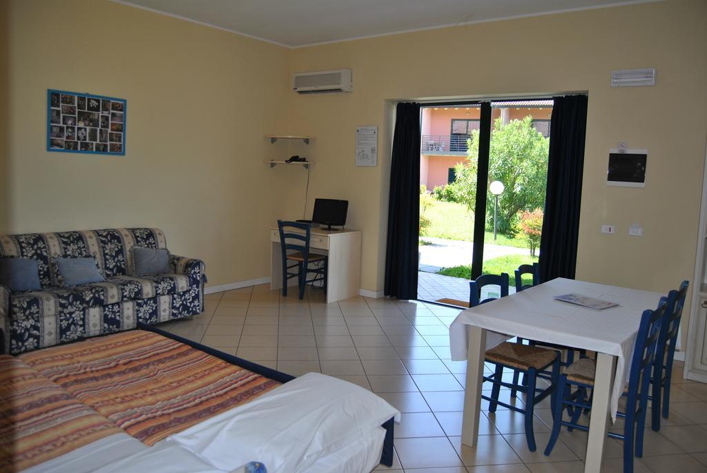 Residence Oasi Del Viandante Lake Como Ngoại thất bức ảnh